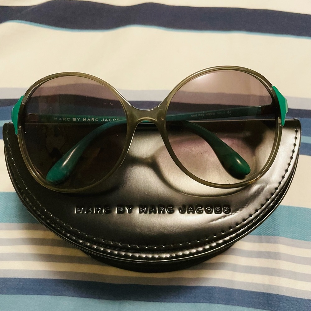 AUTHENTIC Marc Jacobs Sunglasses